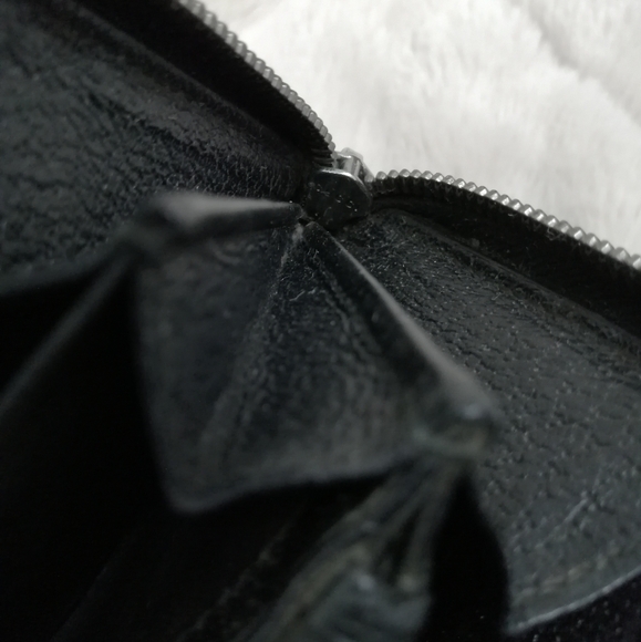 Authentic Gucci wallet - Picture 5 of 12